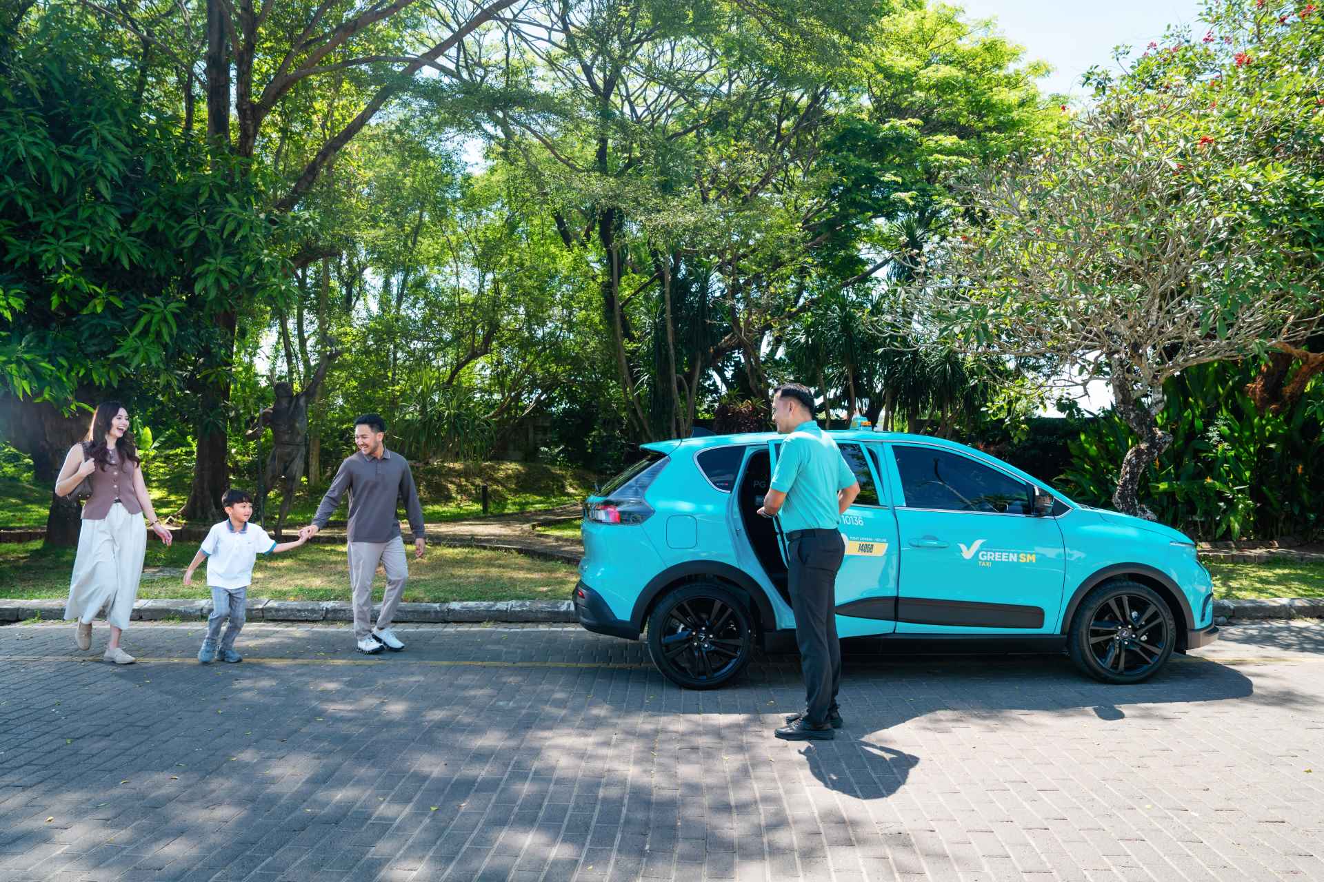 Bersama Green SM, setiap perjalanan menjadi langkah menuju Indonesia yang lebih hijau dan berkelanjutan.