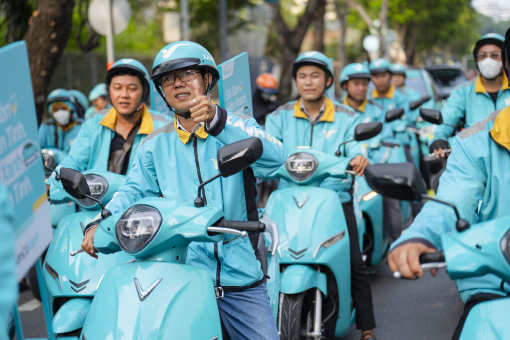 Mien-phi-dong-phuc-tai-xe-xanh-sm-bike