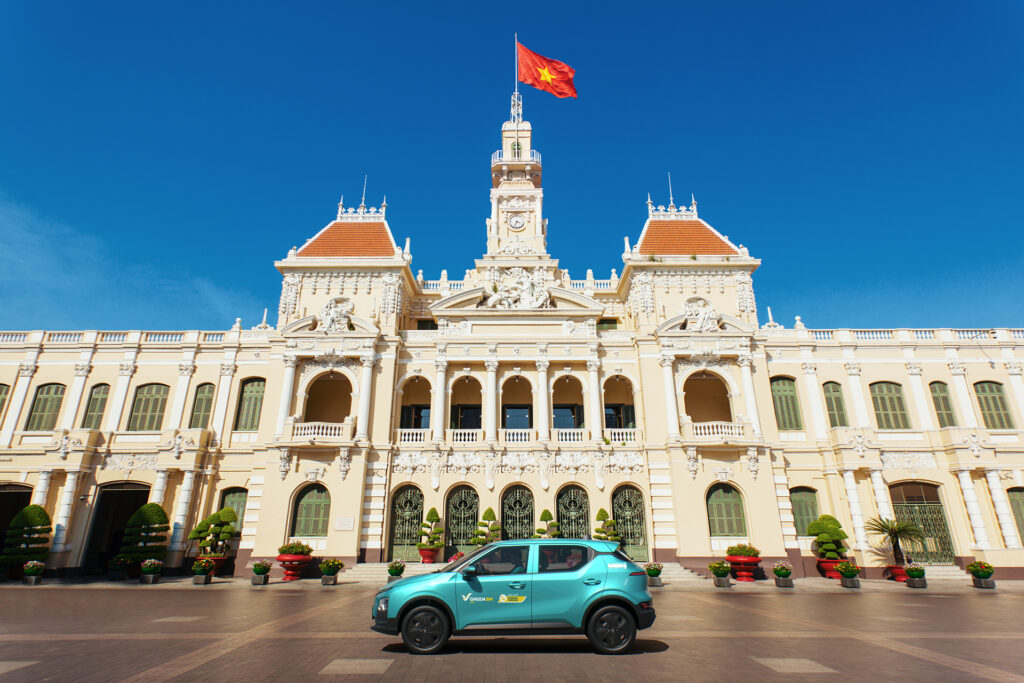 Tổng đài 1555 chính thức đi vào hoạt động, phục vụ khách hàng trên toàn quốc