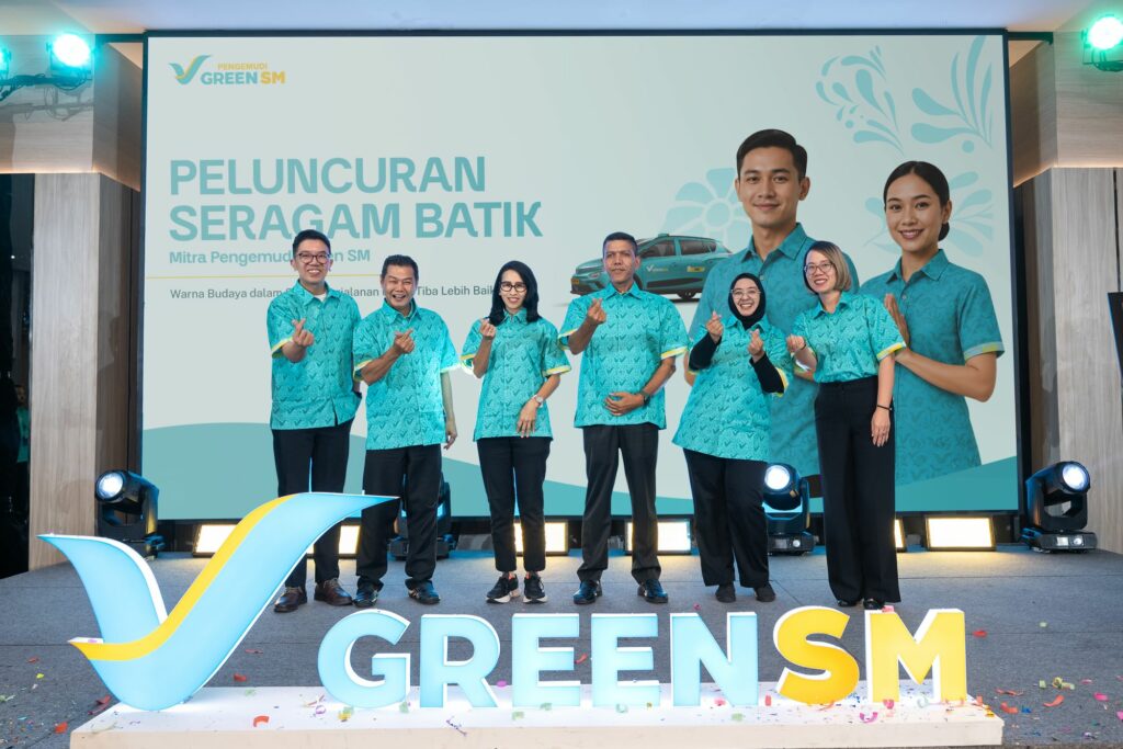 Green SM Perkenalkan Seragam Batik untuk Mitra Pengemudi di Indonesia