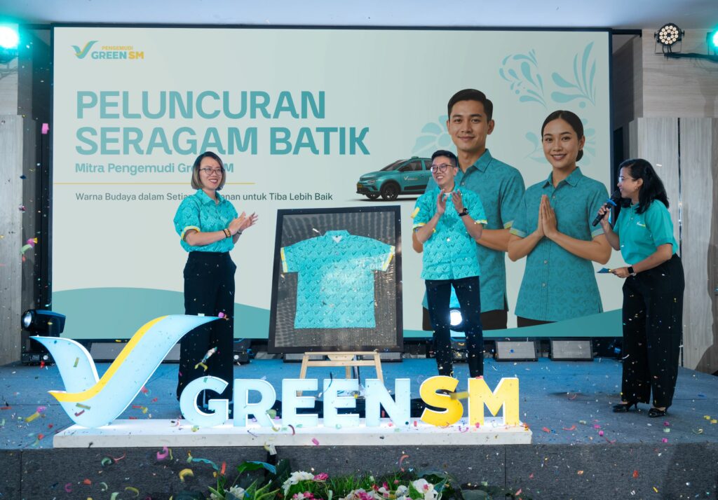 Green SM Perkenalkan Seragam Batik untuk Mitra Pengemudi di Indonesia