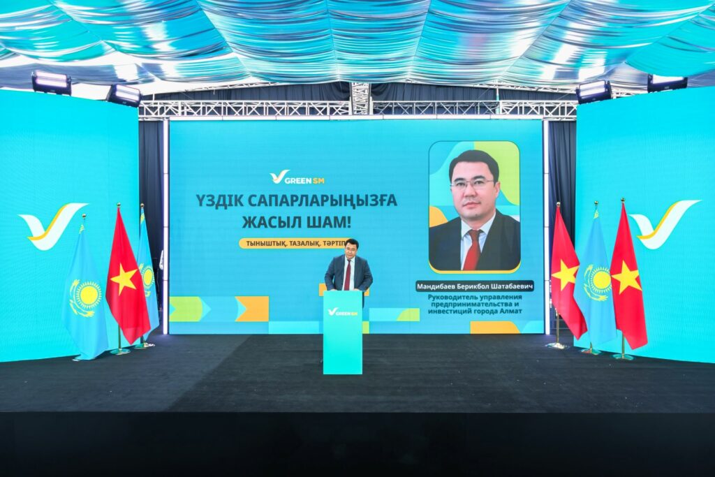 Ông Berikbol Shatabayevich Mandibayev, Giám đốc Sở Doanh nghiệp và Đầu tư thành phố Almaty, phát biểu tại sự kiện