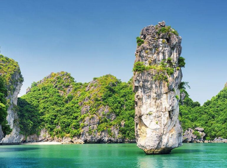 ha long bay in vietnam