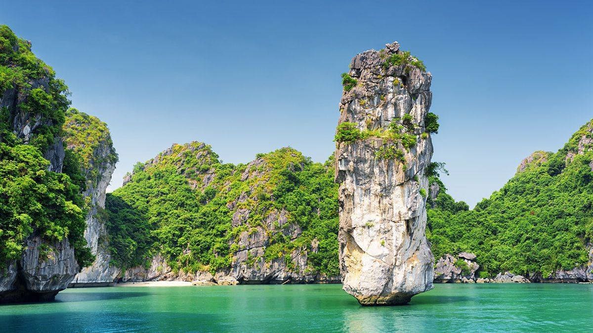 ha long bay in vietnam