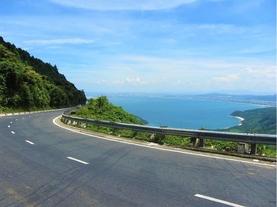 The scenic coastal road linking Da Nang and Hoi An. 