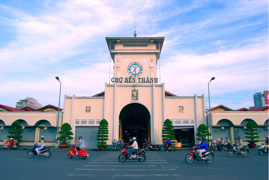Ben Thanh Market through photograhpher’s insight.
