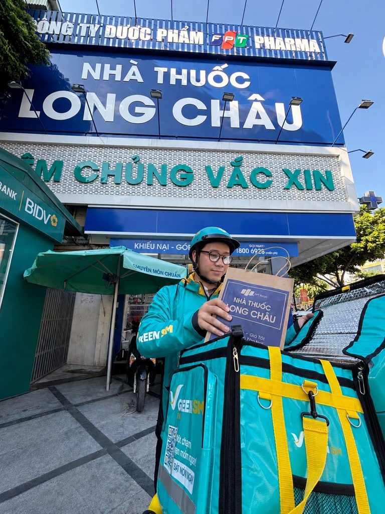Đơn hàng Long Châu được Green SM tiếp nhận để vận chuyển bằng phương tiện điện, hướng tới trải nghiệm giao nhận nhanh chóng, thuận tiện và chuyên nghiệp.
